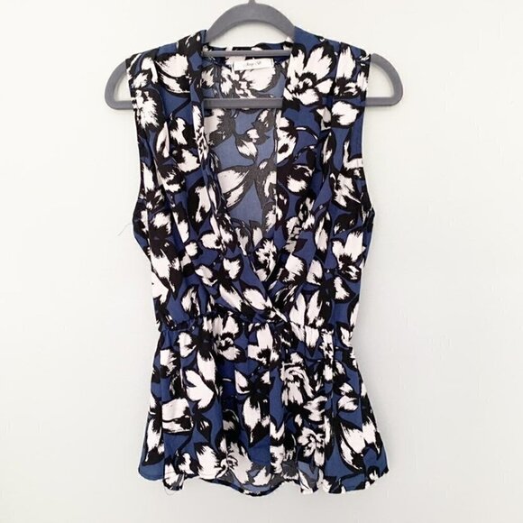 5/$25 Modcloth Jessy B floral top - Picture 1 of 6